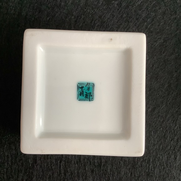 Vintage Japanese kutani porcelain small box. - Picture 9 of 9